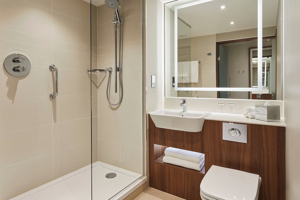 Venezia - North Woolwich - Courtyard by Marriott London City Airport
Venezia - North Woolwich - Courtyard by Marriott London City Airport