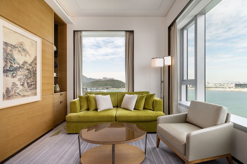 Milano - Aeroporto di Hong Kong - Sheraton Hong Kong Tung Chung Hotel
Milano - Aeroporto di Hong Kong - Sheraton Hong Kong Tung Chung Hotel