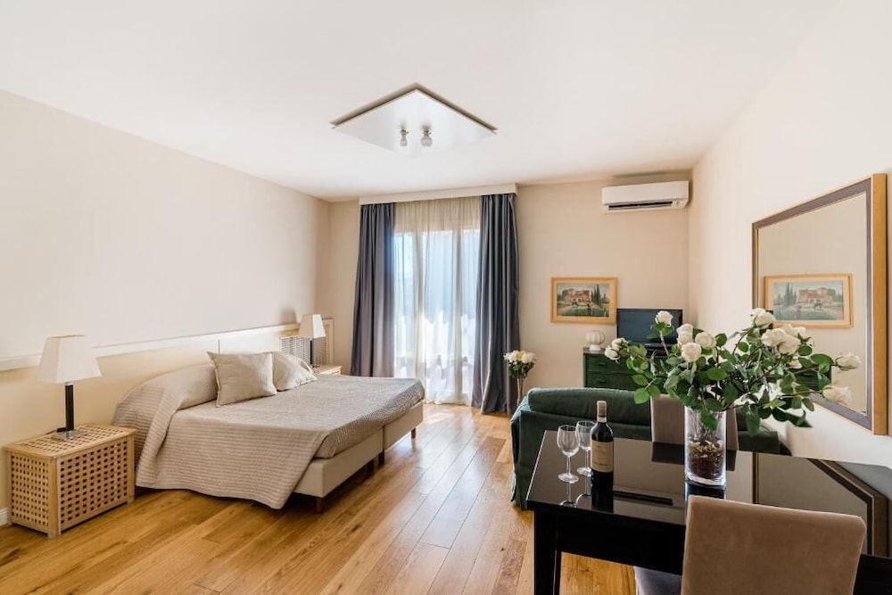 Catania - Chianti, Toscana - Appartamenti Residence Poggio Golf Chianti Firenze
Catania - Chianti, Toscana - Appartamenti Residence Poggio Golf Chianti Firenze