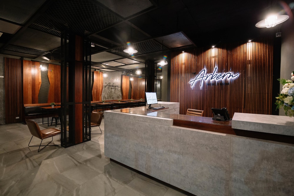 Bologna - Città di Phuket - The Arbern Hotel x Bistro - SHA Extra Plus
Bologna - Città di Phuket - The Arbern Hotel x Bistro - SHA Extra Plus