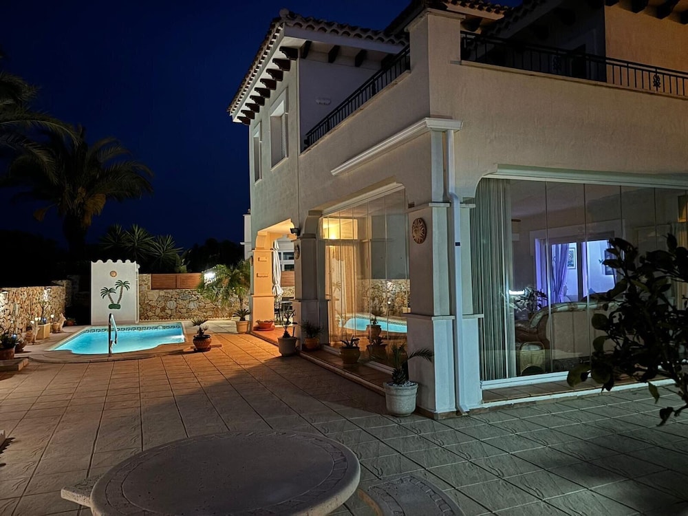 Milano - Los Alcázares - 6 Guests - 3Br - Private Pool - Mountain Views
Milano - Los Alcázares - 6 Guests - 3Br - Private Pool - Mountain Views