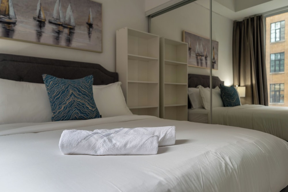 Milano - Toronto - RS Suites - Fashion District
Milano - Toronto - RS Suites - Fashion District