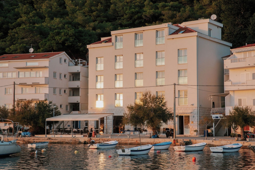 Roma - Povlja - Hotel Pleter