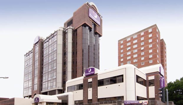 Roma - Londra, Aeroporto di London Heathrow - Premier Inn Sunbury (Kempton Park)
Roma - Londra, Aeroporto di London Heathrow - Premier Inn Sunbury (Kempton Park)
