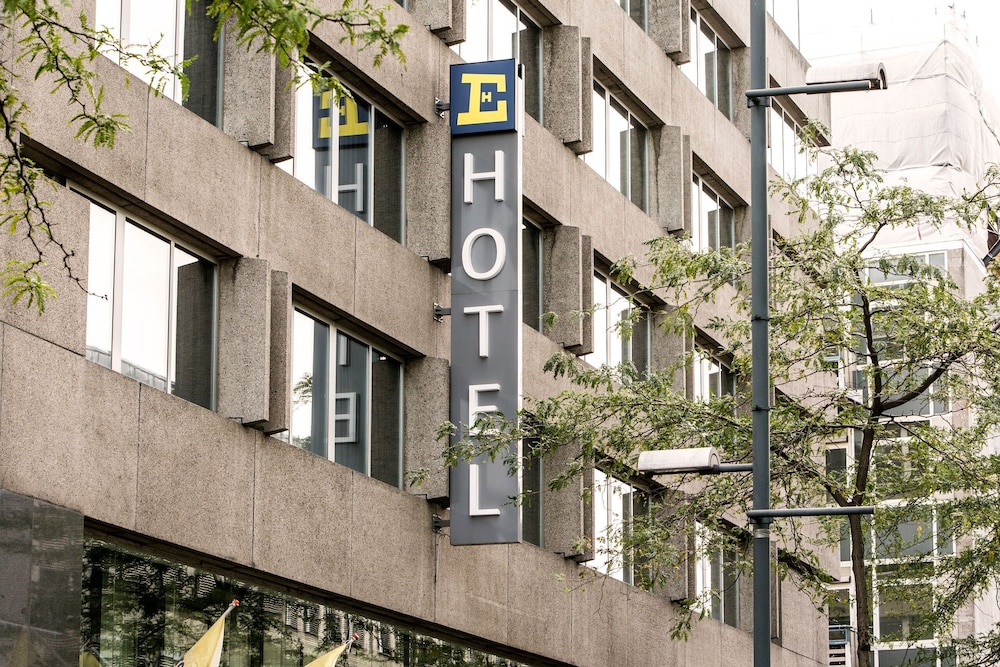 Catania - Eindhoven - Leonardo Hotel Eindhoven City Center former Crown Hotel
Catania - Eindhoven - Leonardo Hotel Eindhoven City Center former Crown Hotel