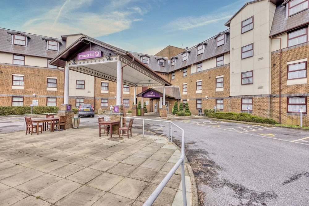 Milano - Londra, Aeroporto di London Gatwick - Premier Inn London Gatwick Airport A23
Milano - Londra, Aeroporto di London Gatwick - Premier Inn London Gatwick Airport A23