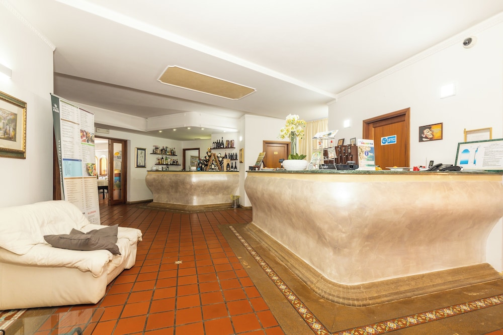 Roma - Sardegna Est - Olbia, Costa Smeralda, San Teodoro, Mare Italia - Hotel L'Ulivo
Roma - Sardegna Est - Olbia, Costa Smeralda, San Teodoro, Mare Italia - Hotel L'Ulivo