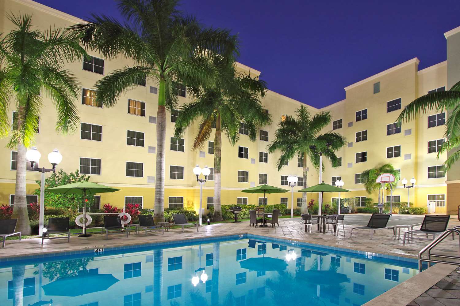 Milano - Miami (FL) - Homewood Suites by Hilton Miami - Airport West
Milano - Miami (FL) - Homewood Suites by Hilton Miami - Airport West