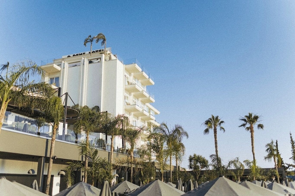 Verona - Sarandë - Demi Hotel
Verona - Sarandë - Demi Hotel