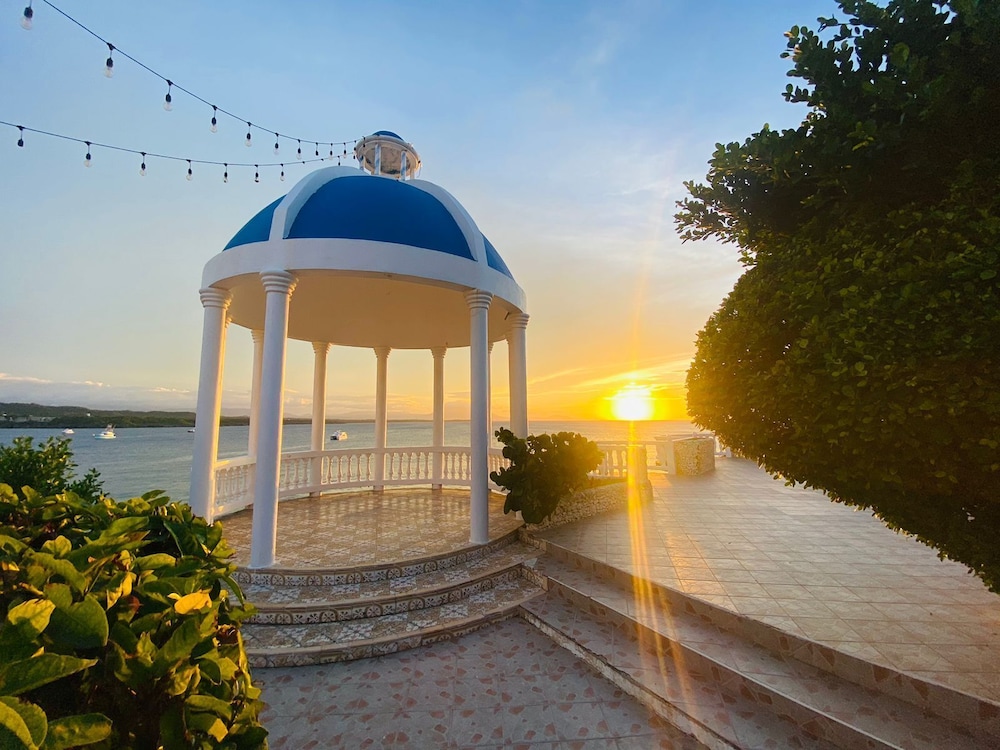 Roma - Sosua - Piergiorgio Palace Hotel
Roma - Sosua - Piergiorgio Palace Hotel