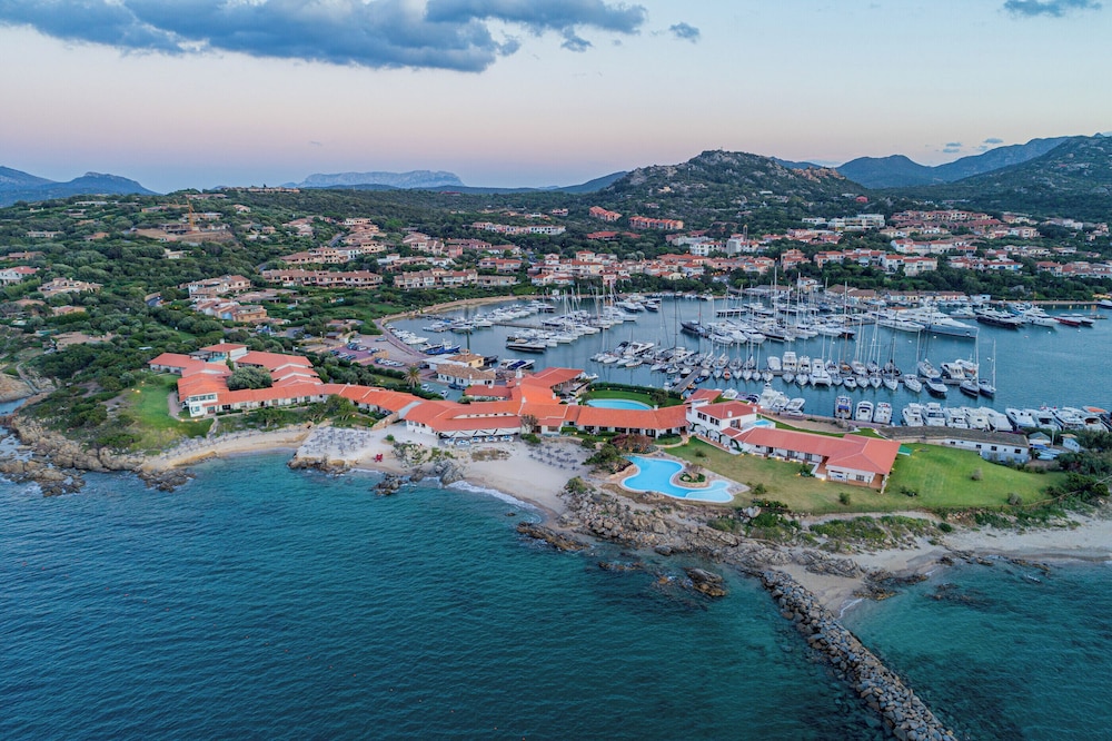 Torino - Golfo Aranci - Hotel Sporting
Torino - Golfo Aranci - Hotel Sporting