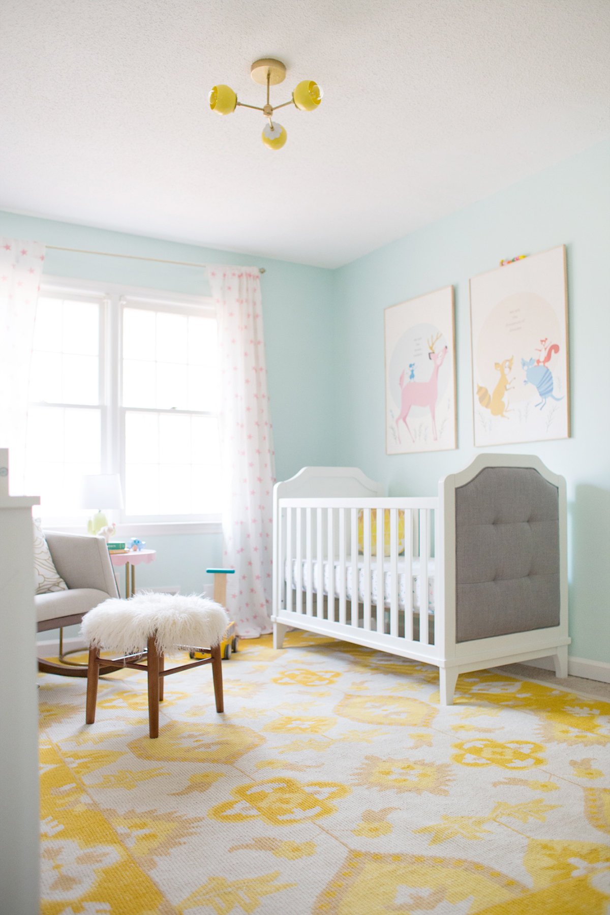 bright and airy nursery with the baby relax luna collection - Lay Baby