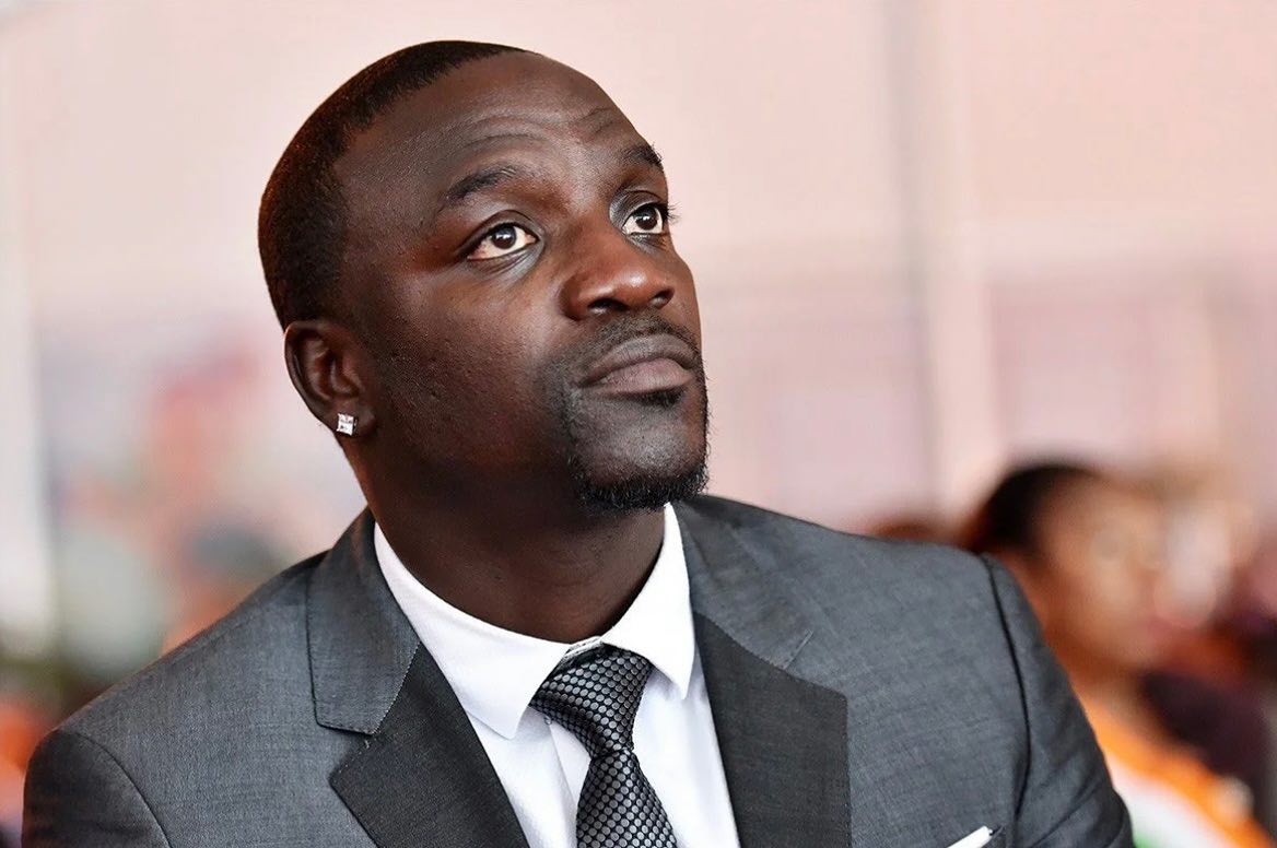 Akon yageze muri Uganda aho ari buganire na perezida Museveni bari buganire ku ishoramari rya miliyoni $12