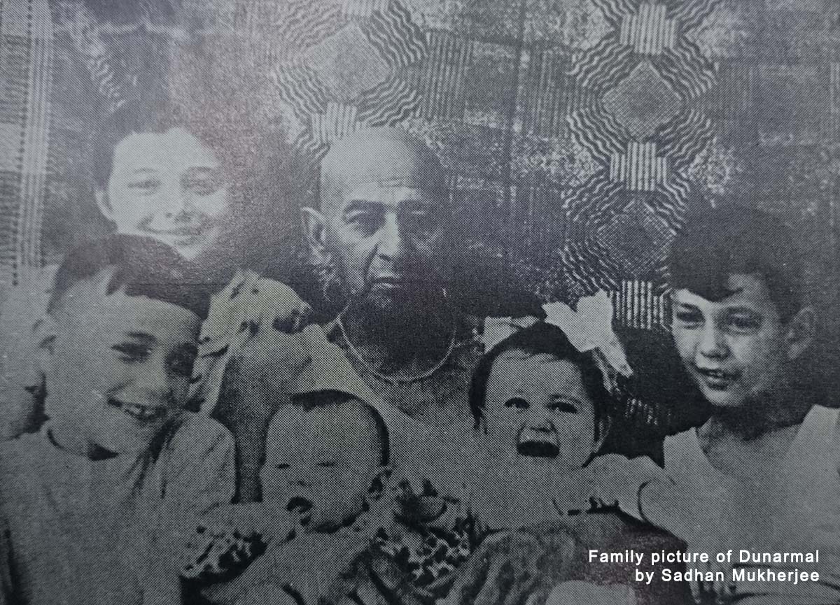 Budarmul Dunarmul aka the Cherny Doktar family photograph