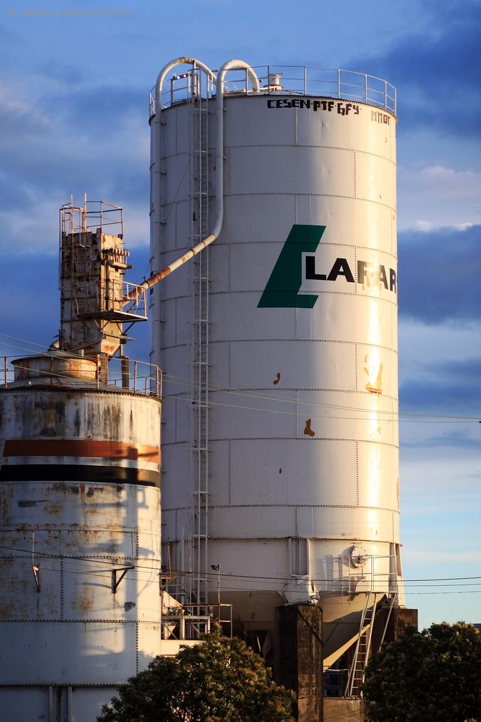 Lafarge silo Cement maker uncovers questionable payments to Syrian rebel groups