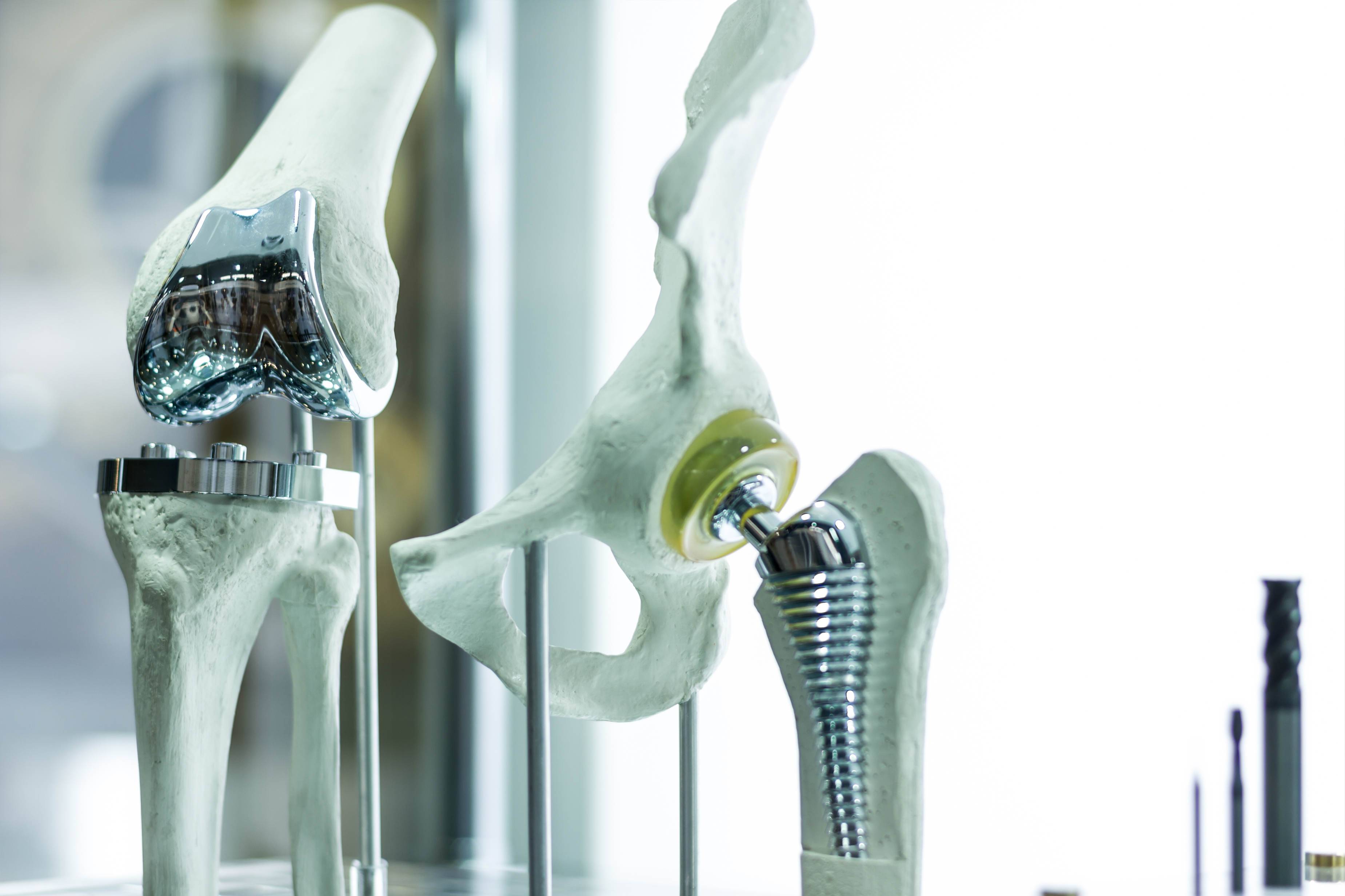 Knee prosthetic Brazilian insurers hit back in bribery lawsuit against US medical companies