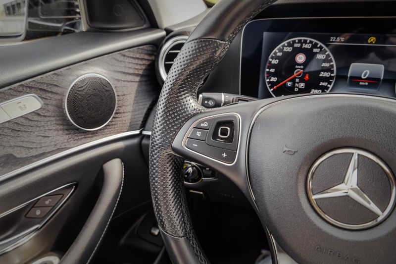 Mercedes E220d T