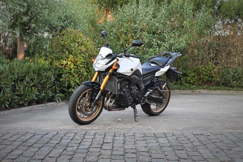 Yamaha FZ8