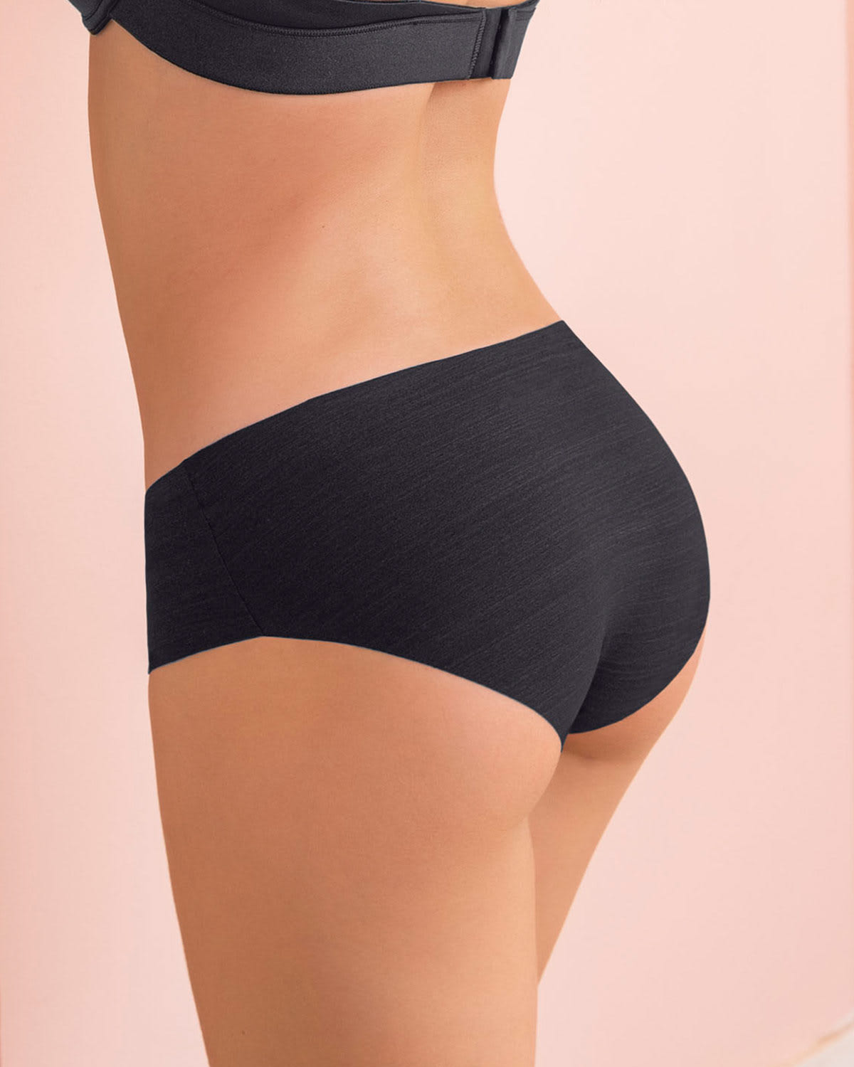 Leonisa Seamless Hiphugger Panty 012722 Leonisa Seamless Hiphugger Panty 012722