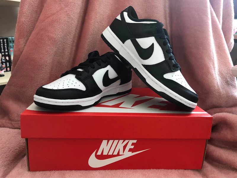 [W] Nike Dunk Low Black/White