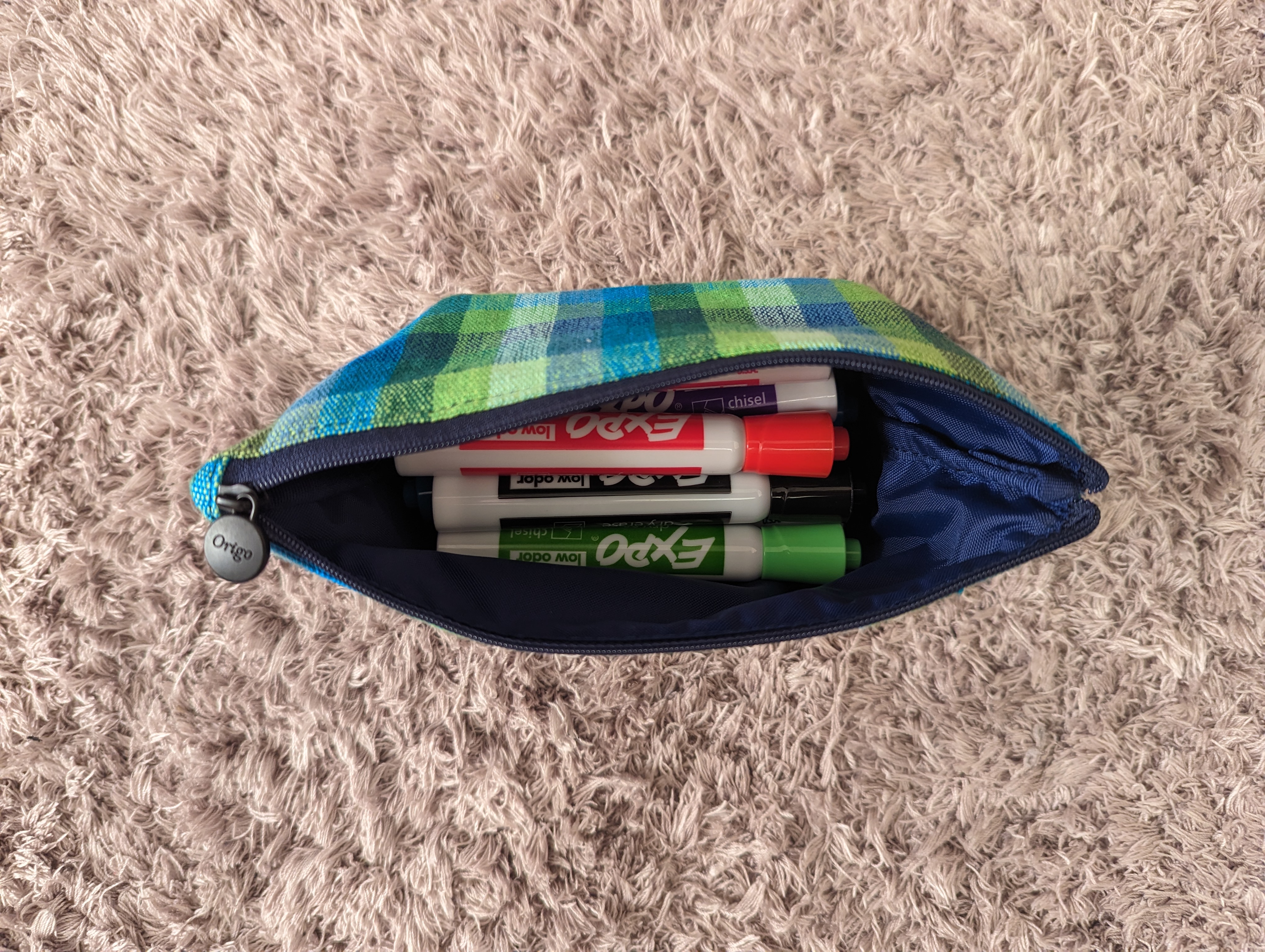 Whiteboard marker bag