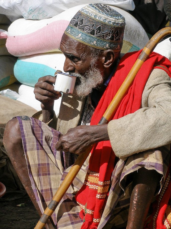 Old_man_in_Harar