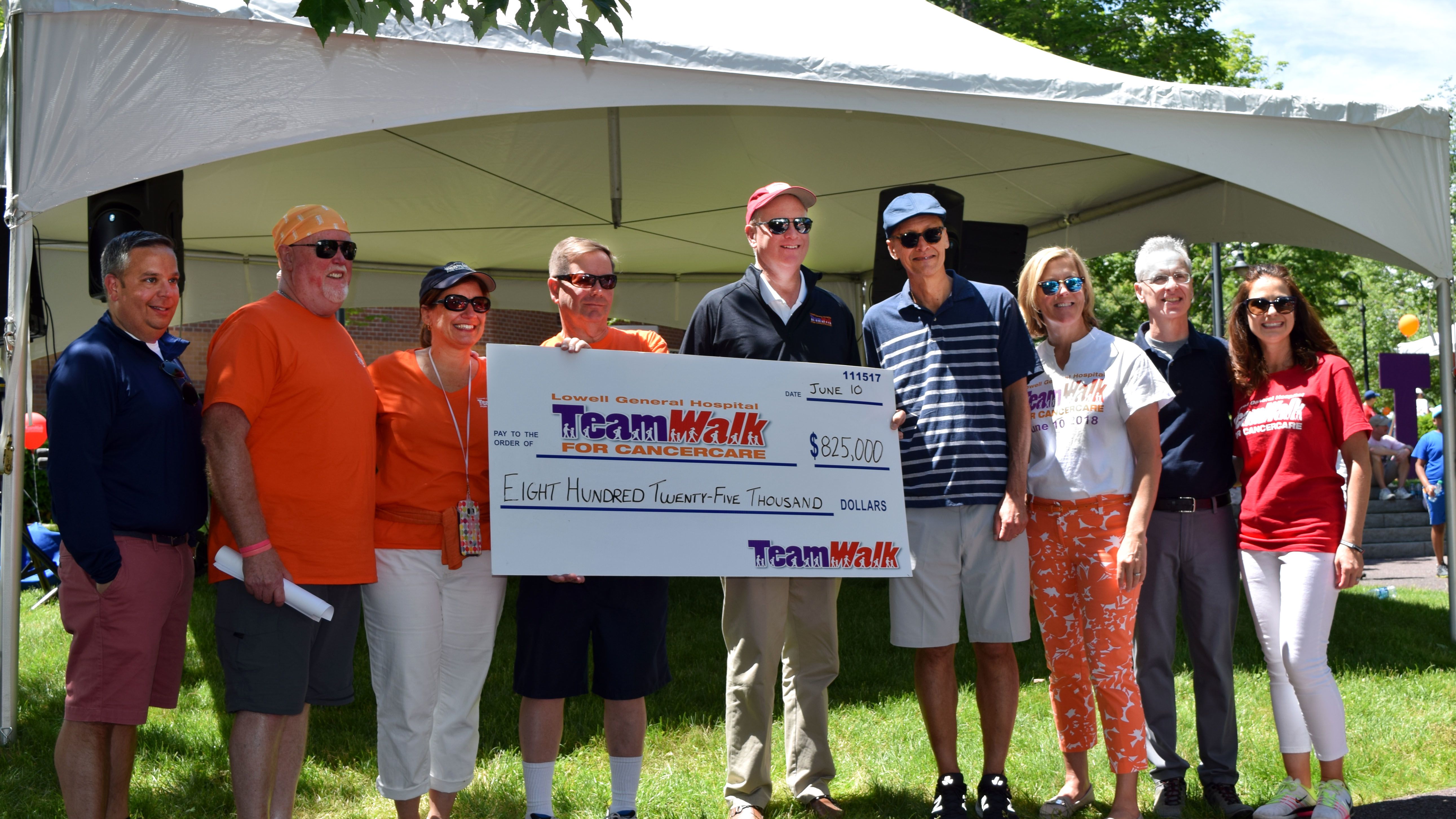 TeamWalk raises $825,000 for cancer patients