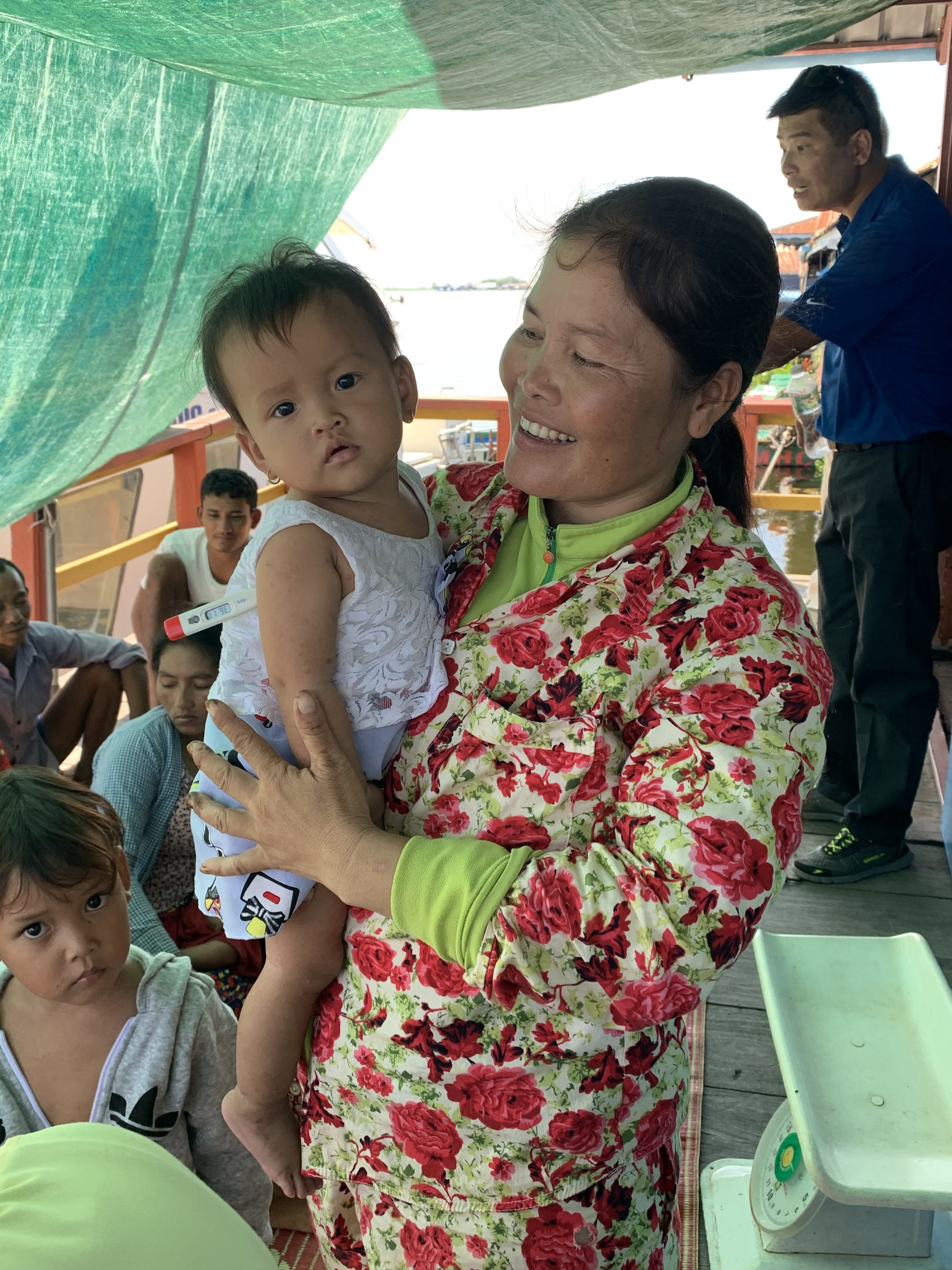 Cambodian Sister Hospital Program mom with child