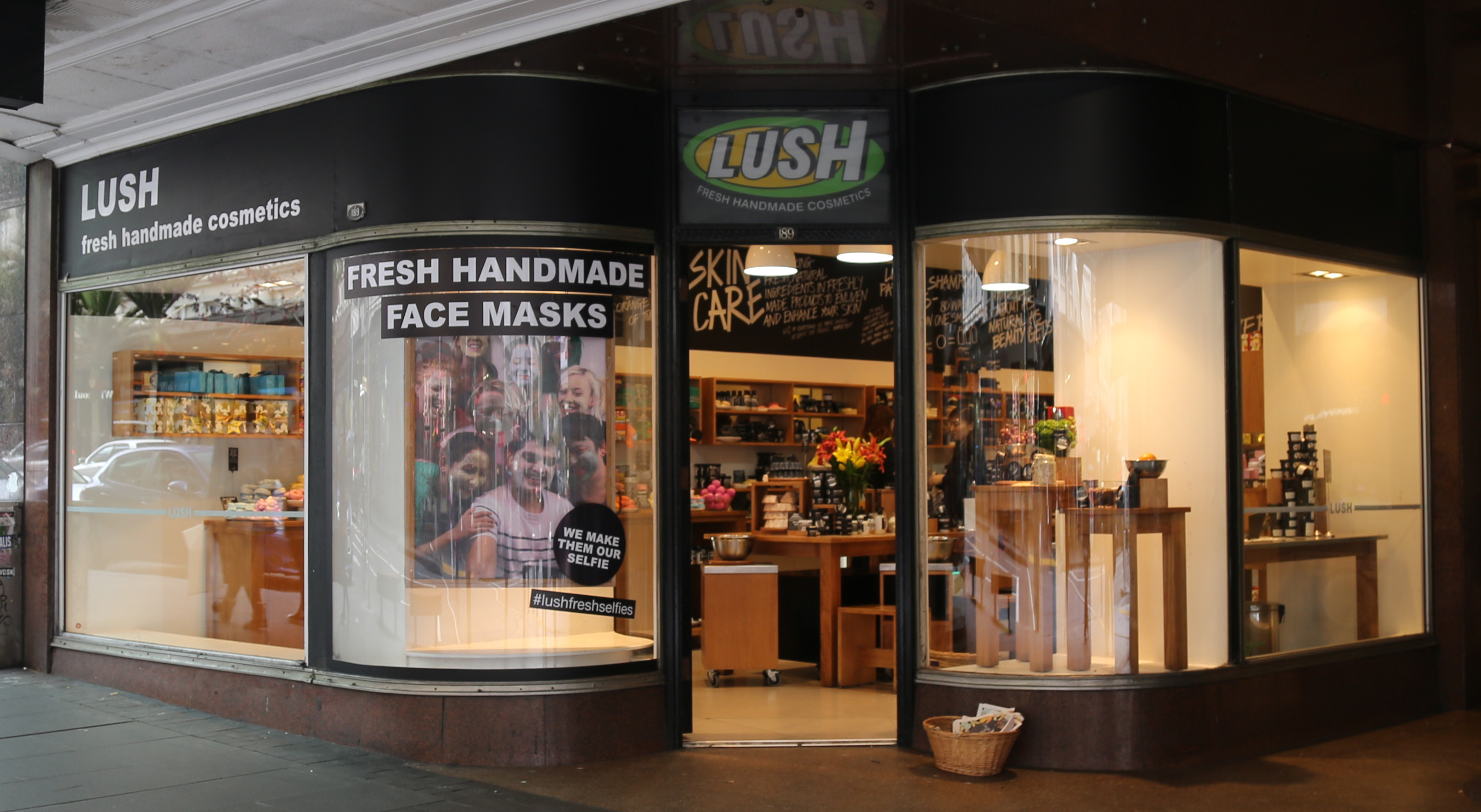 Queen Street Lush Cosmetics NZ