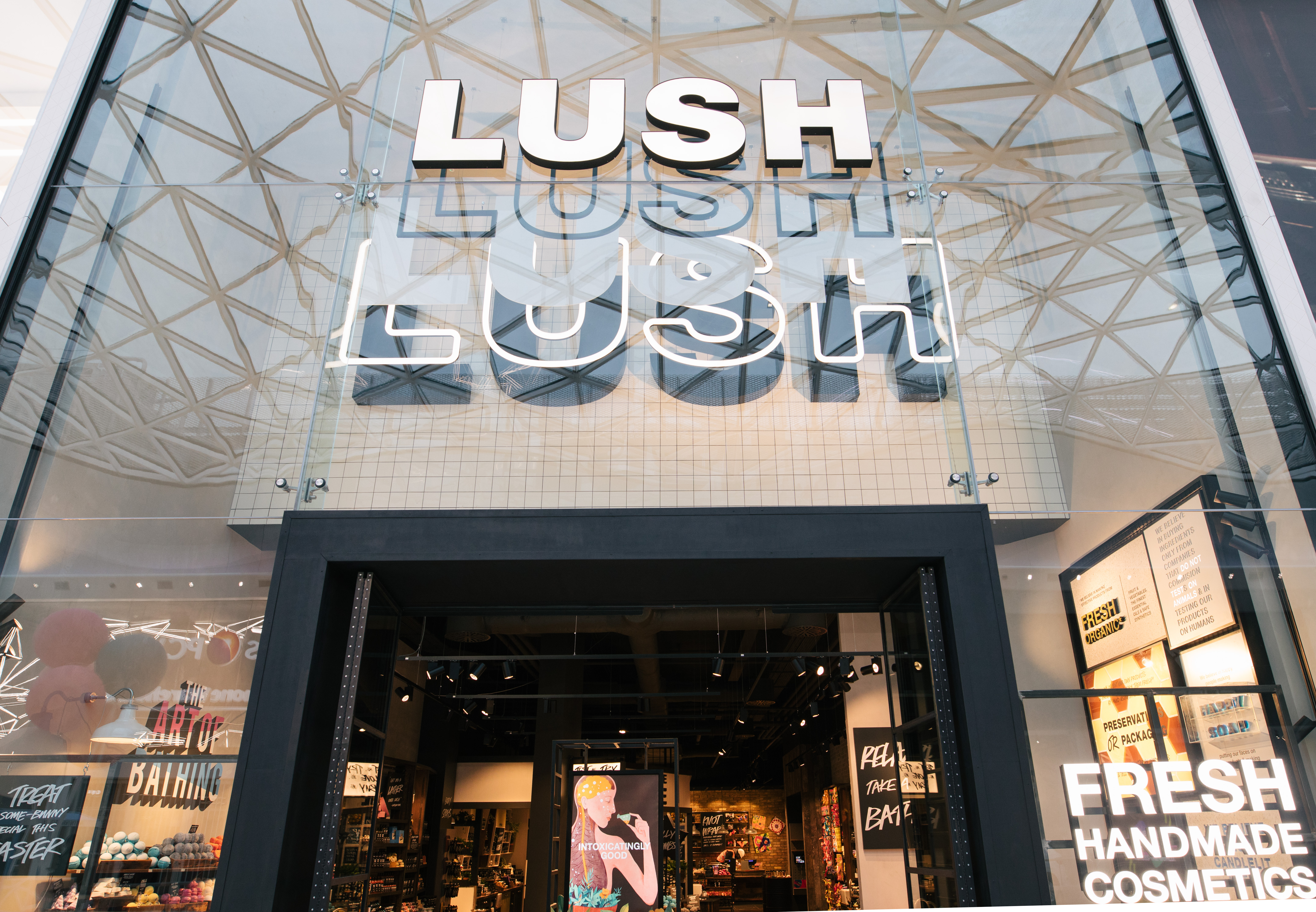 London White City | Lush Fresh Handmade Cosmetics UK