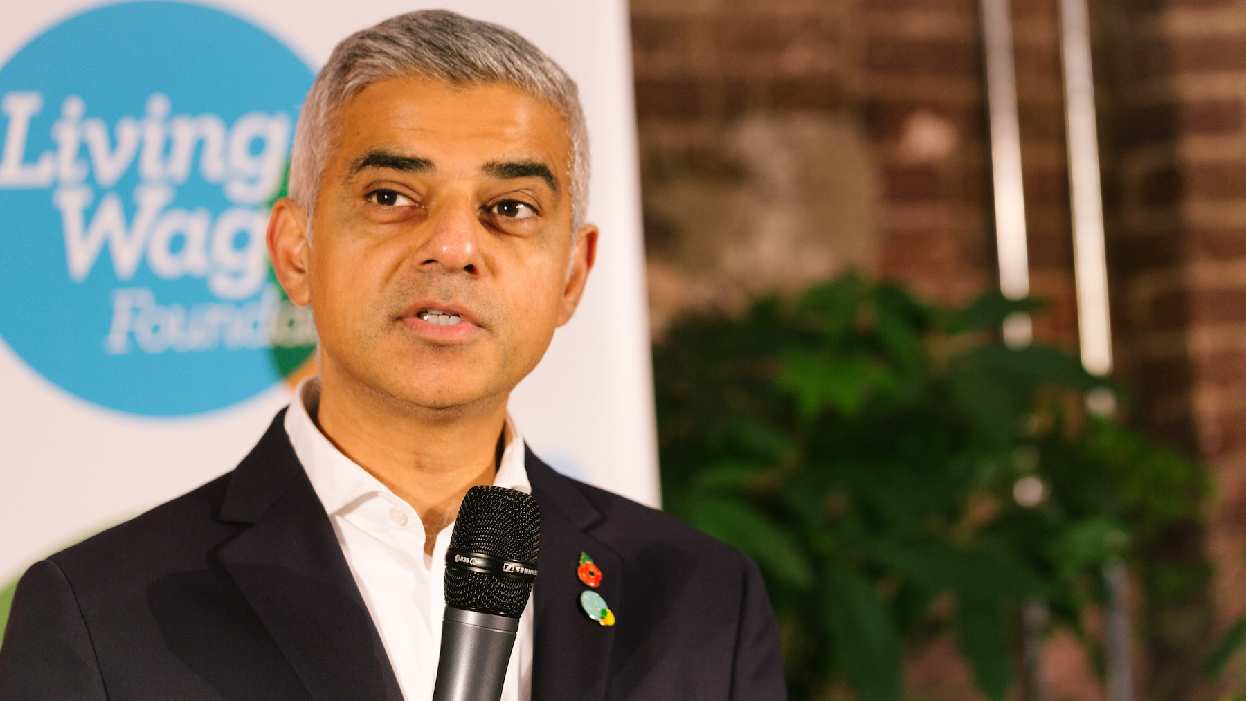 London Mayor Calls On Employers To Pay Living Wage Lush Fresh Handmade Cosmetics UK