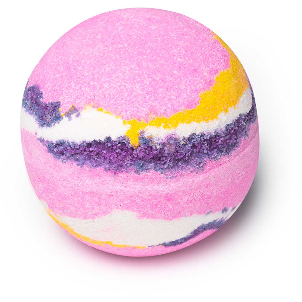 Marshmallow World | Bath Bombs | Lush 