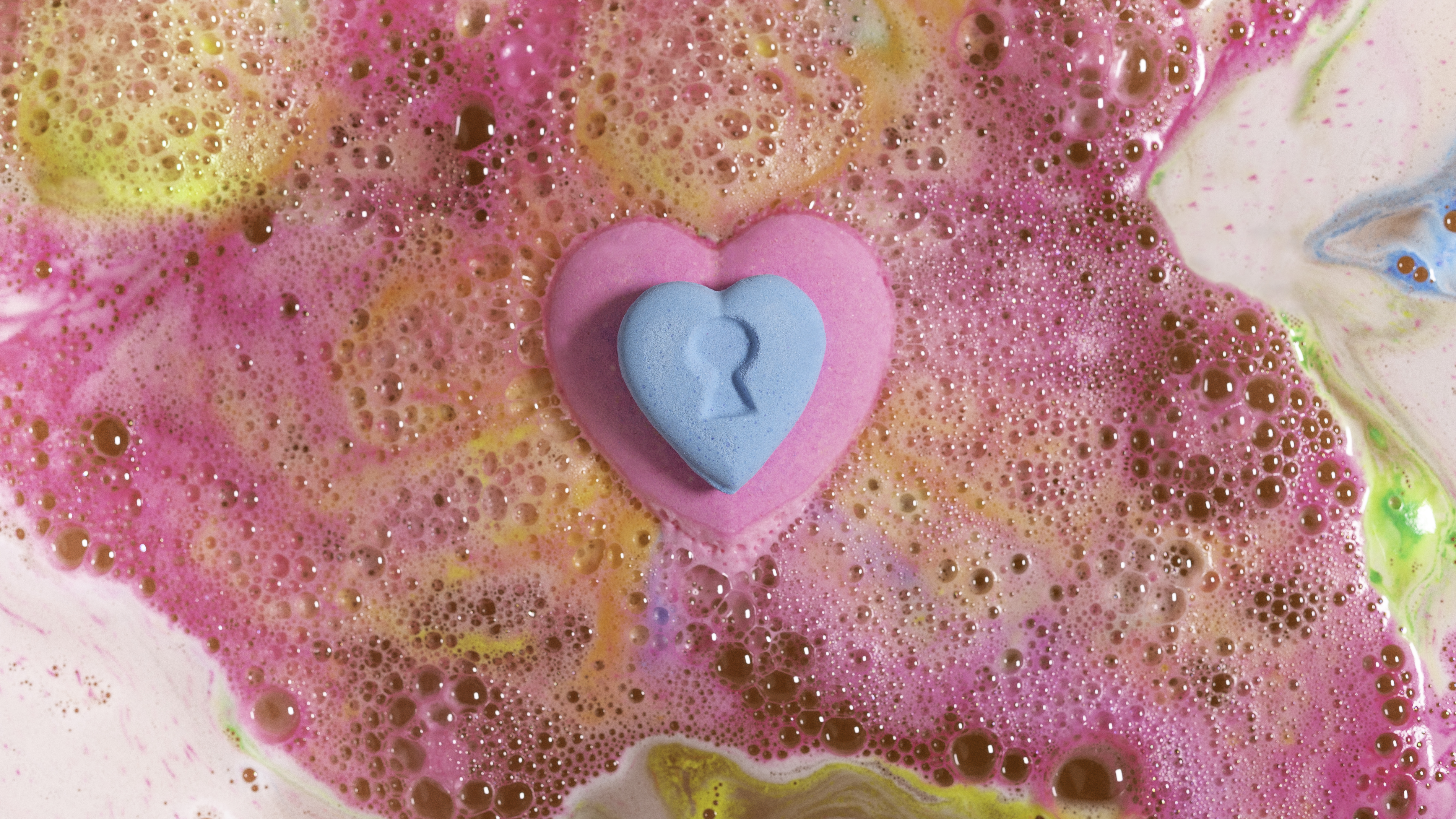 love heart bath bombs