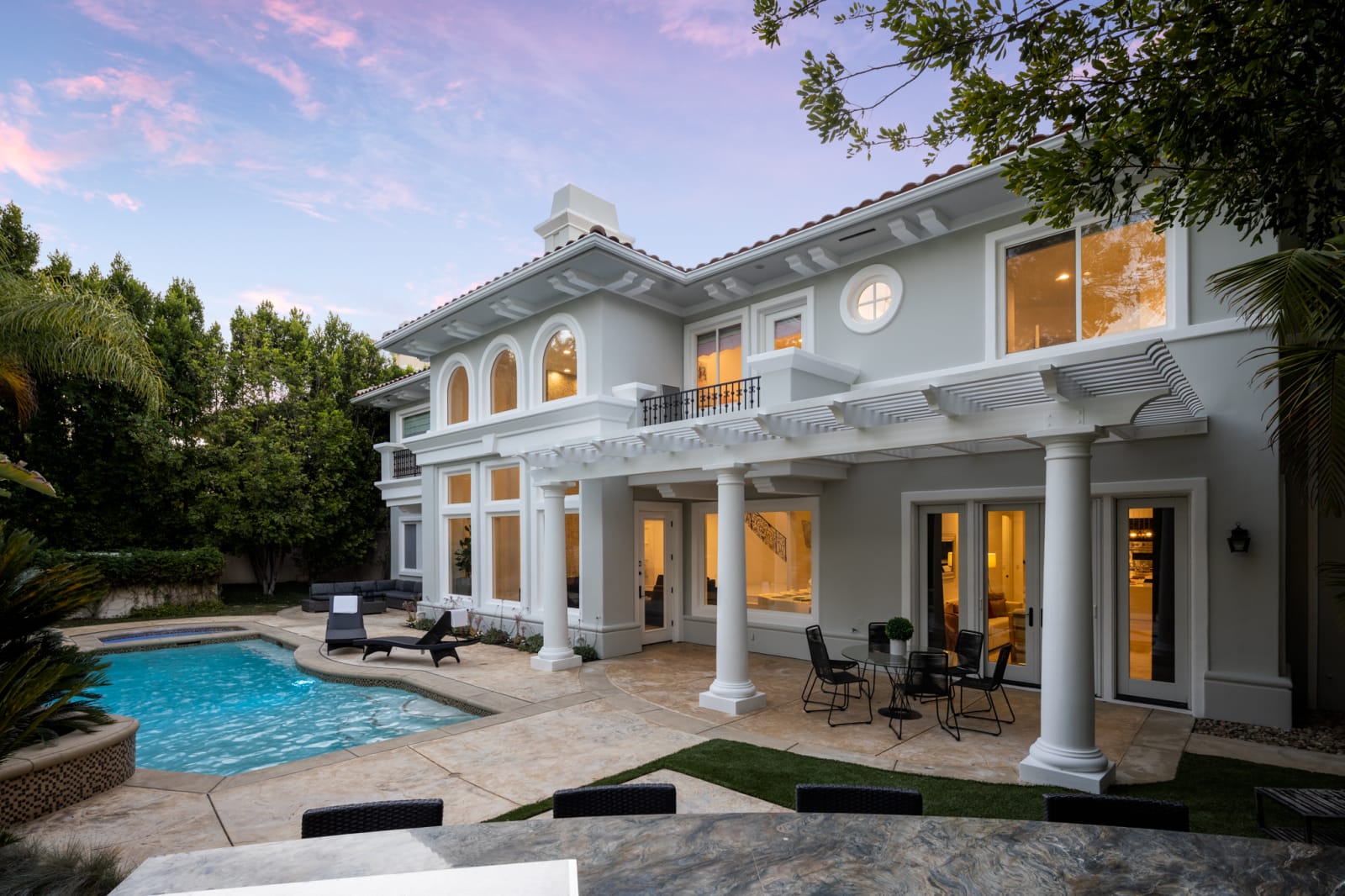 Architectural Digest Spotlights Former Home of Kevin Hart Hilton & Hyland