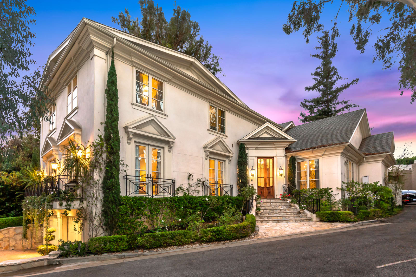 Brentwood Continues to Maintain a Stronghold in Los Angeles Culture & Real Estate Hilton & Hyland