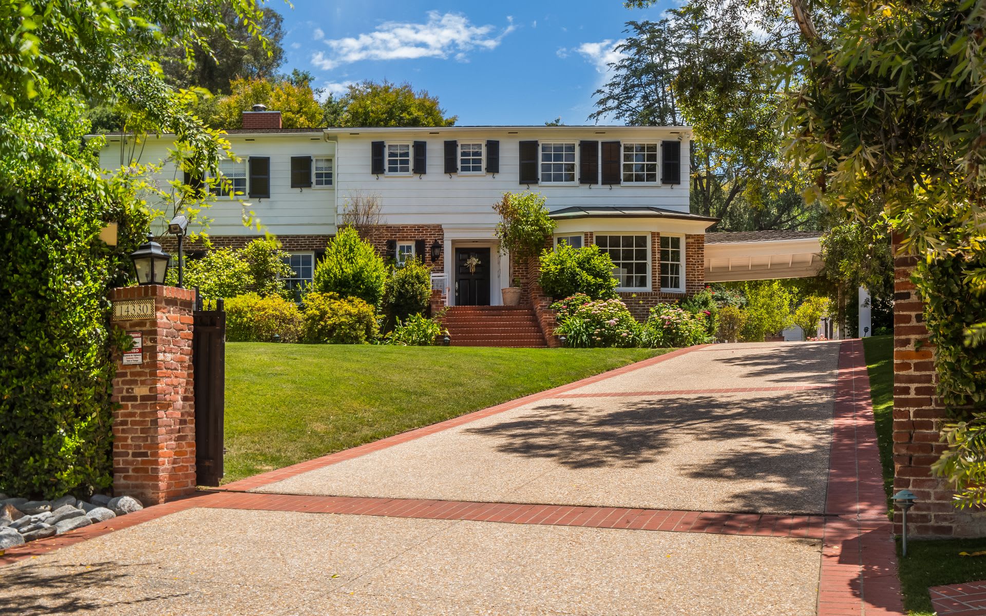 14330 Valley Vista Blvd, Sherman Oaks, CA 91423 Hilton & Hyland