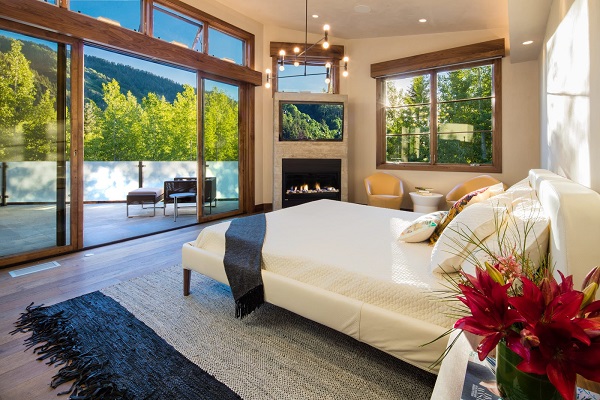 Riverside Master Suite