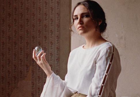 Fotografía de La cantautora ecuatoriana Camila Pérez hace una fiesta del desamor