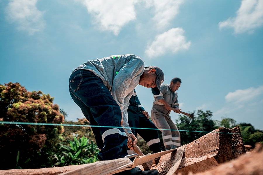 Fotografía de Recrean la balsa con la que Alexander Von Humboldt navegó el río Daule