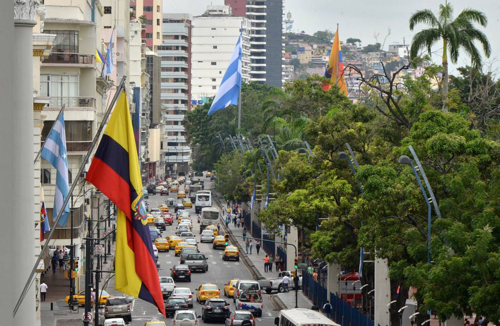 Fotografía de Proponen cambiar de nombre a la avenida Malecón Simón Bolívar