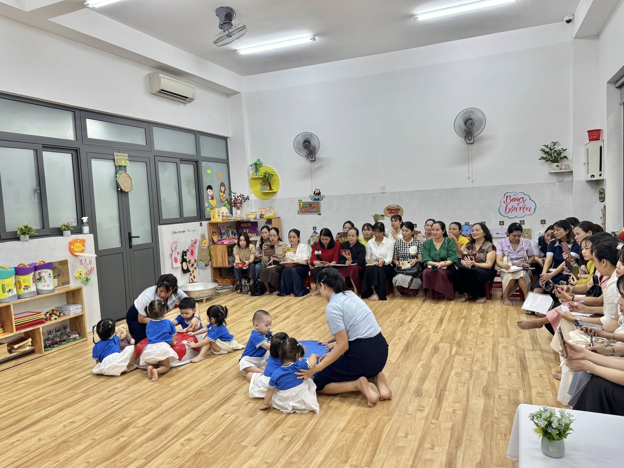 Thông tin giáo dục