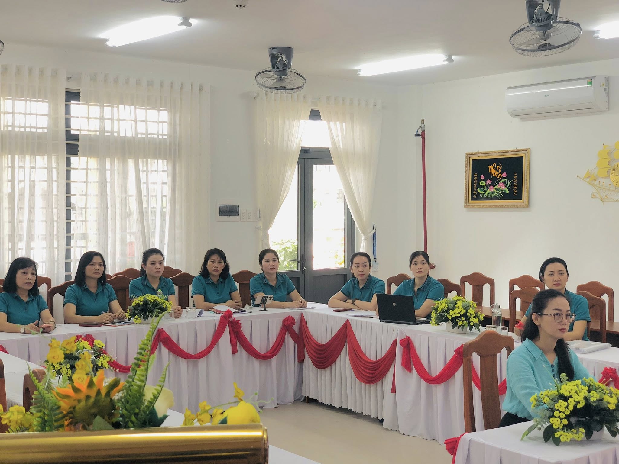 Thông tin giáo dục