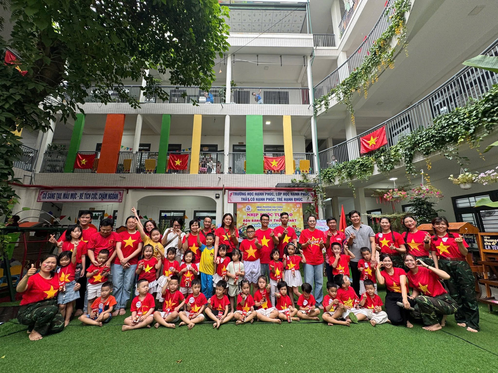 Thông tin giáo dục