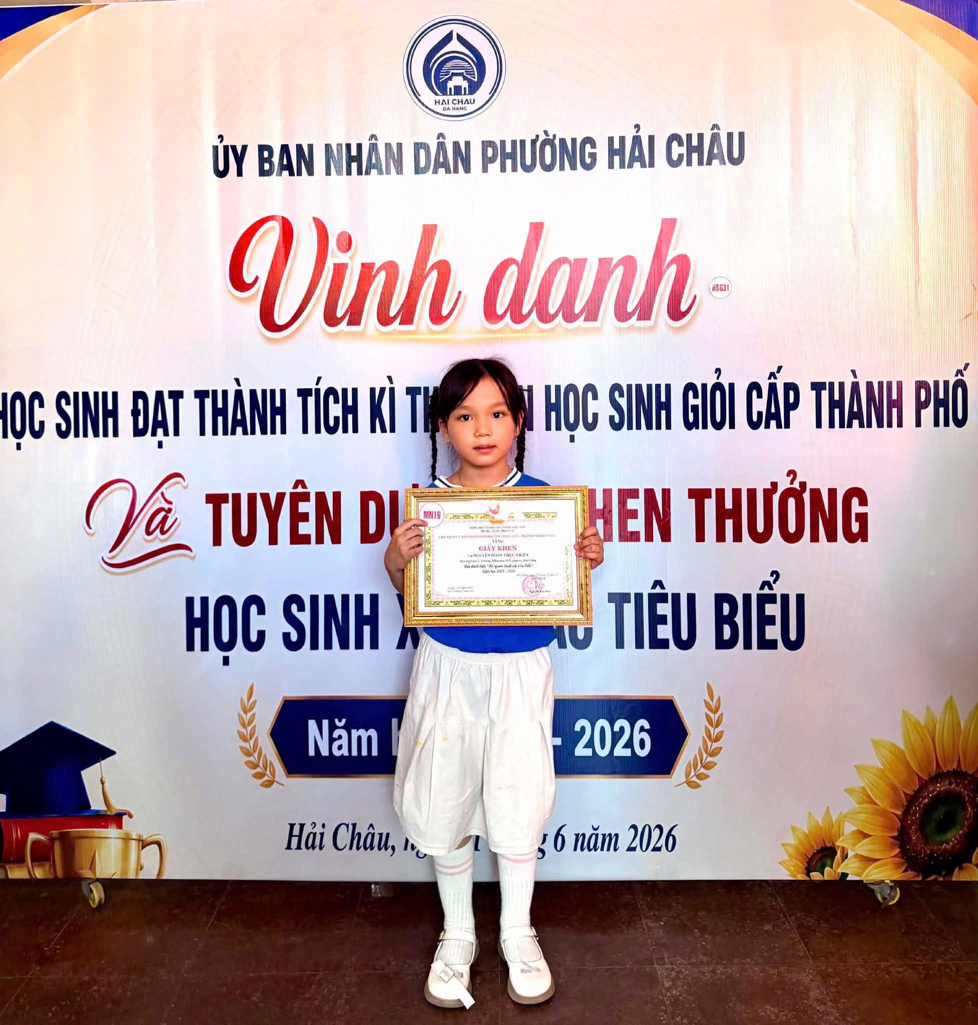 Thông tin giáo dục