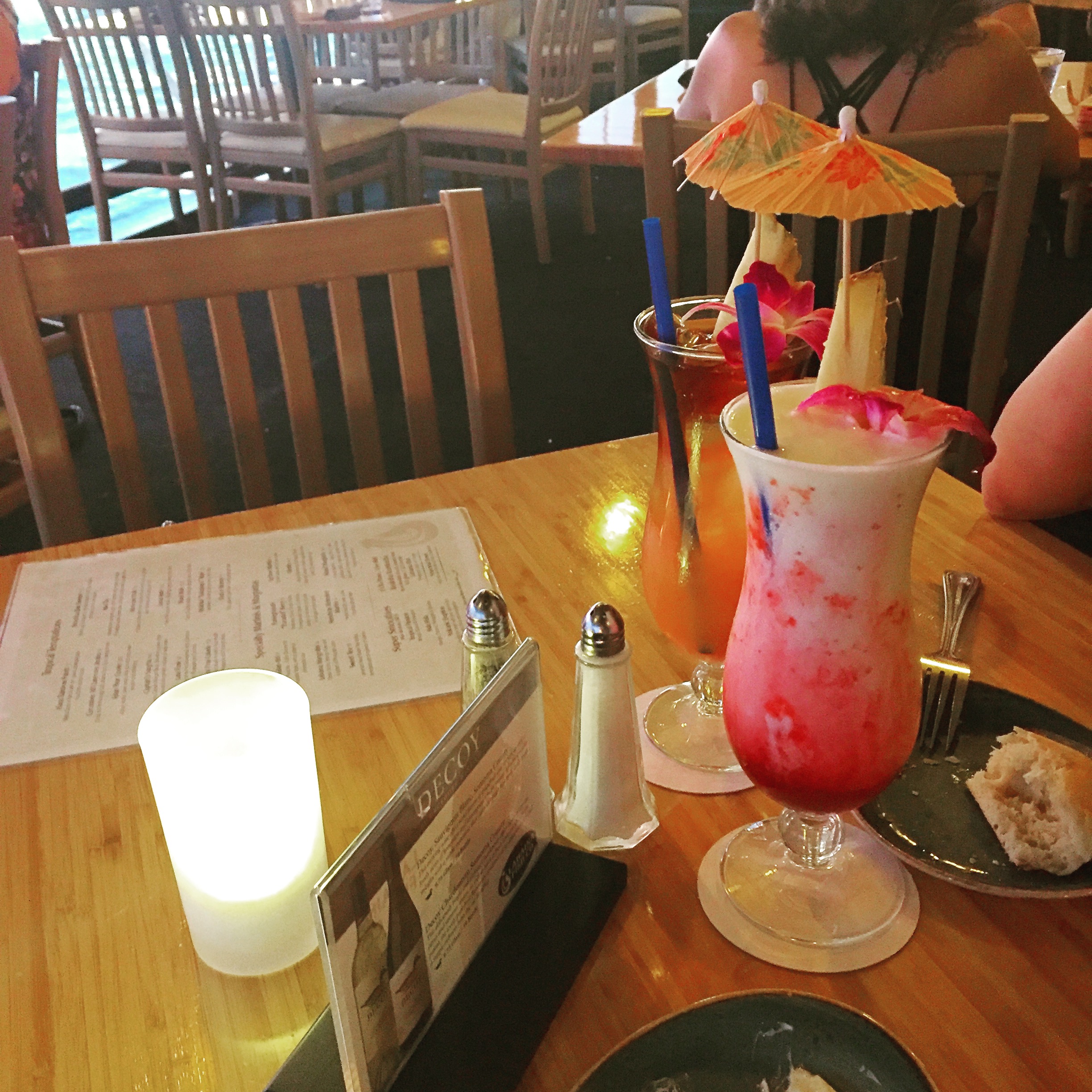 Lahaina Fish Co.,食物其實一般。要推薦的是這裏的地理位置,如果能坐到比較靠近窗邊的位置能看着日落享用晚餐。