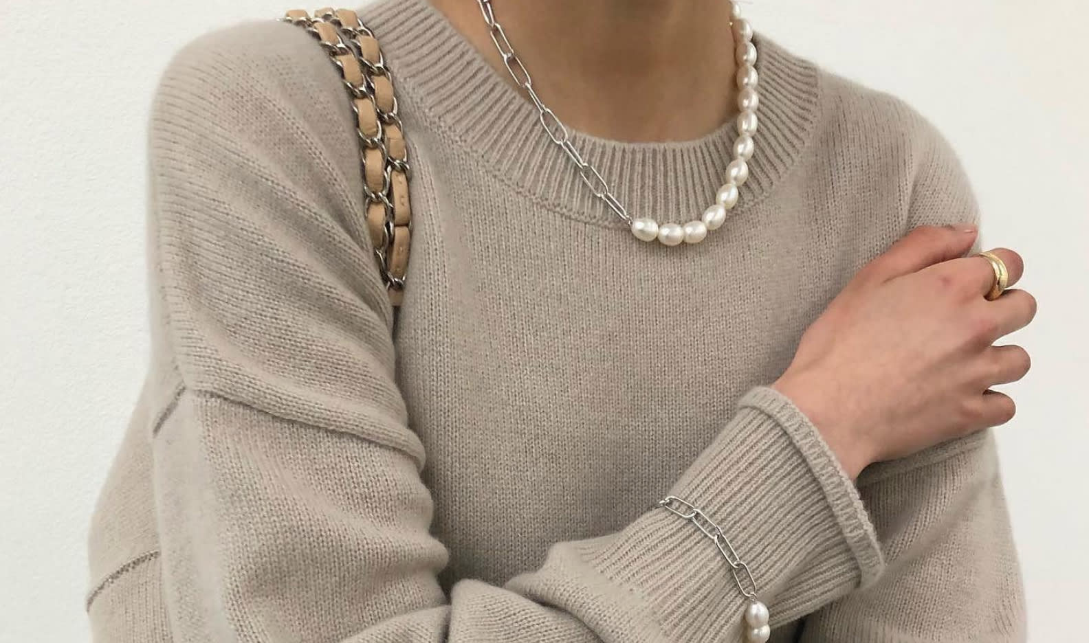 How To Wear Pearl Details This Fall - Nomad Luxuries