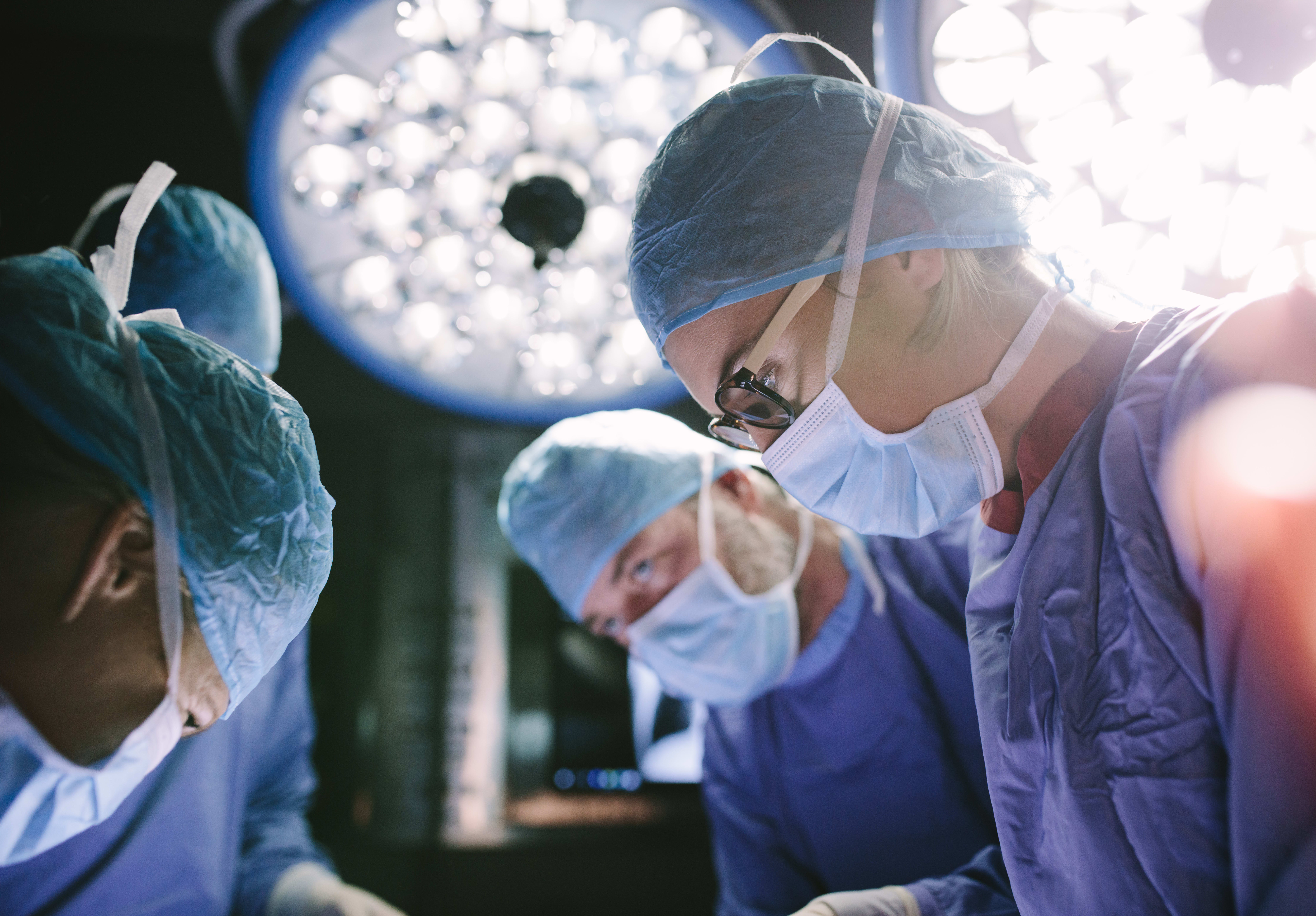 Surgery with Female Surgeon