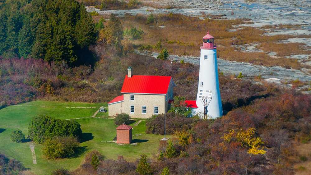 thunder-bay-island-lighthouse-gregory-everts.jpg thunder-bay-island-lighthouse-gregory-everts.jpg