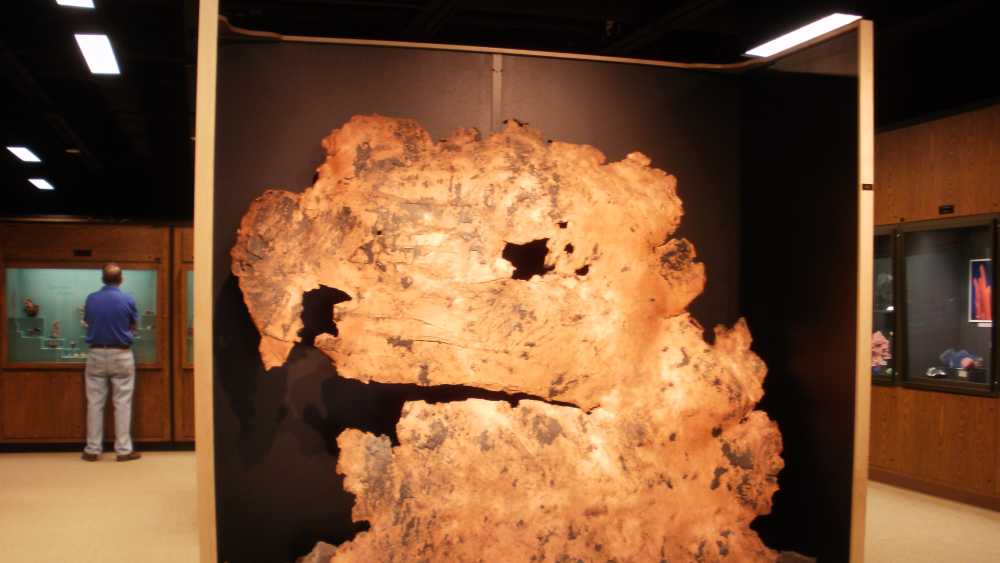 A._E._Seaman_Mineral_Museum_copper_display.jpg A._E._Seaman_Mineral_Museum_copper_display.jpg