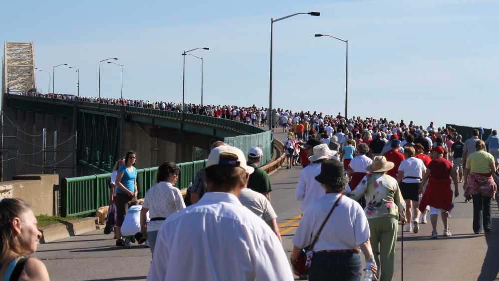International Bridge Walk International Bridge Walk